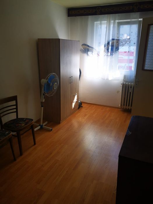 Închiriez apartament Vlaicu