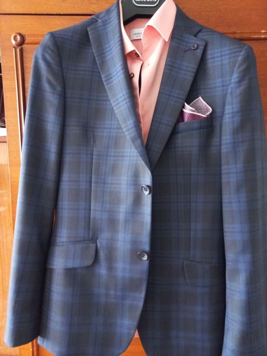 Продаётся Костюм.