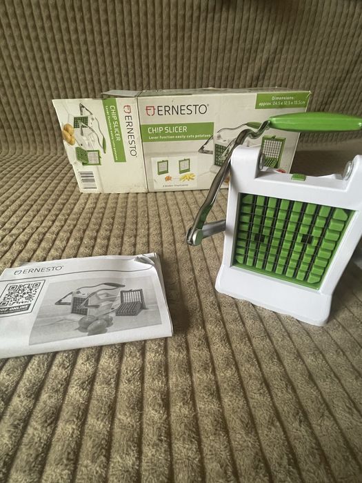 Taietor cartofi prajiti cu 2 lame marca Ernesto pentru bucatarie