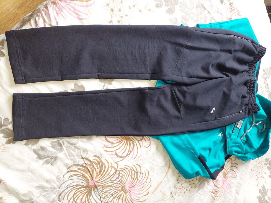 Дамски нов екип С размер