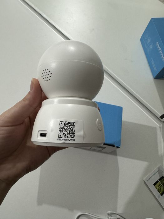 Камера для комнаты