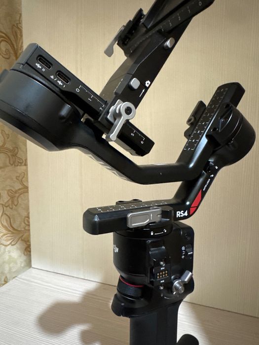 Sony 6700 сигма обектив + ронин RS4