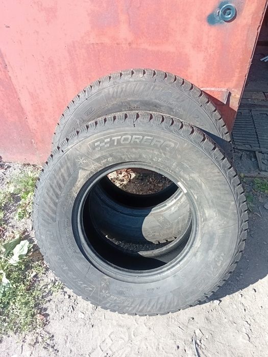 Зимние Шины 2 штуки
