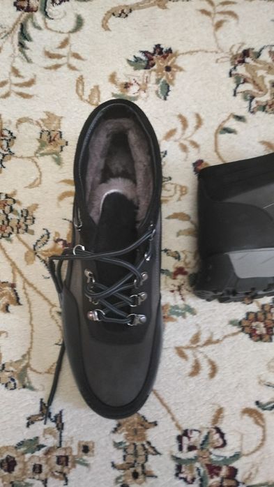 Продам зимнюю обувь