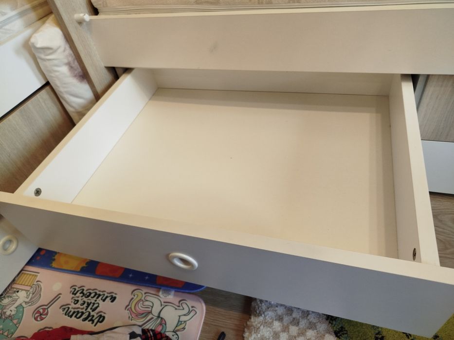 Детска кошара.  (2 бр. 70х140 cm ) + МАТРАЦИ