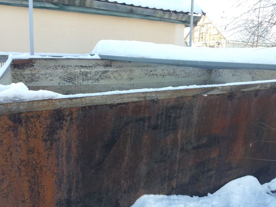 Продам ёмкость под воду.