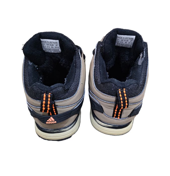 Продам зимние кроссовки