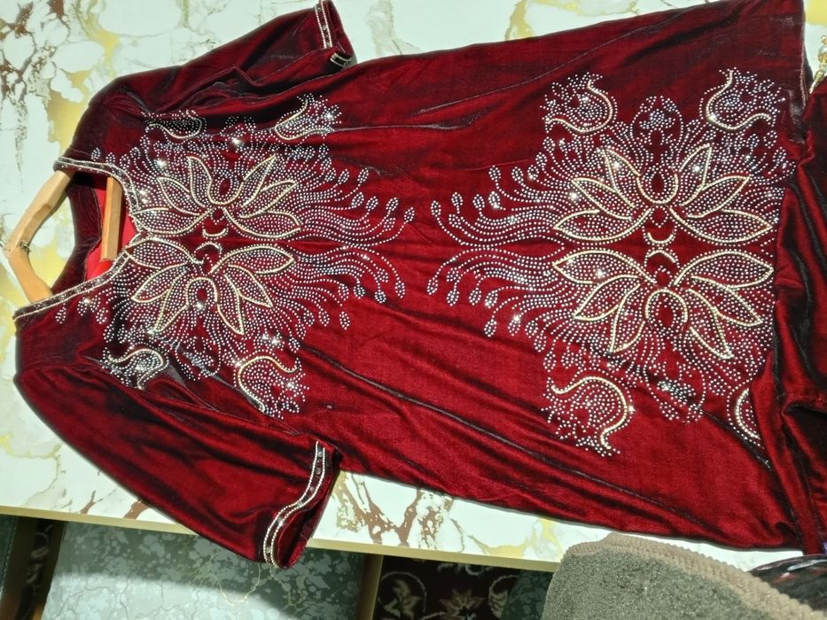 Келинлик куйлаги сотилади