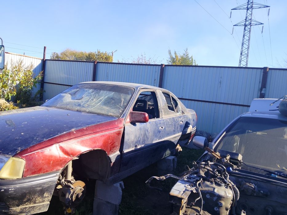Опель Омега А по запчастям