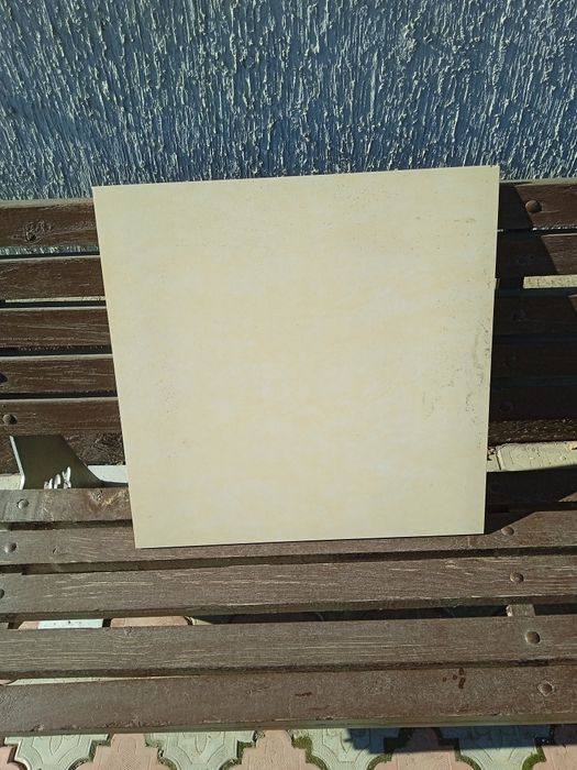 Продам кафель новый