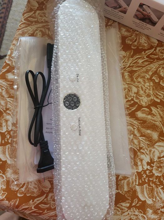 Уред за вакуумиране на храна