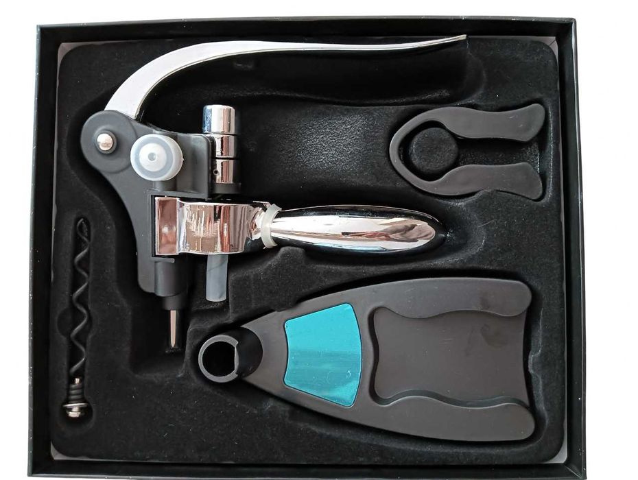 Set Desfacator de Vin Profesional 4 Piese