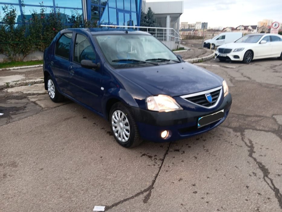 Dacia Logan   =1,6 = aer condiționat =