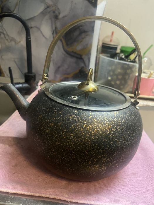 Чайник 3 л продам
