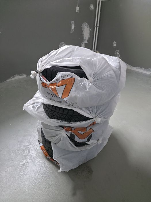 275/40 R20 Kumho Зима