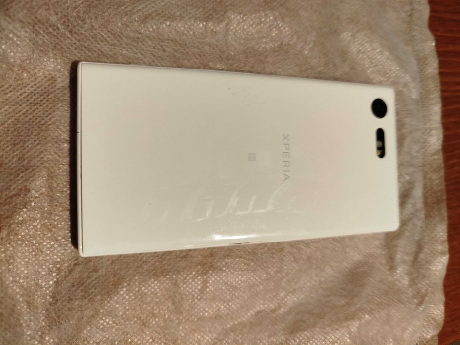 Telefon Sony Xperia X Compact impecabil