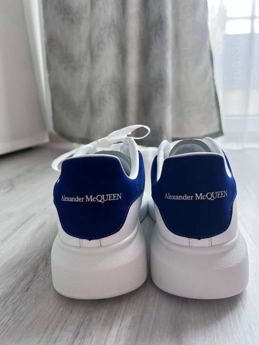 Alexander Mcqueen