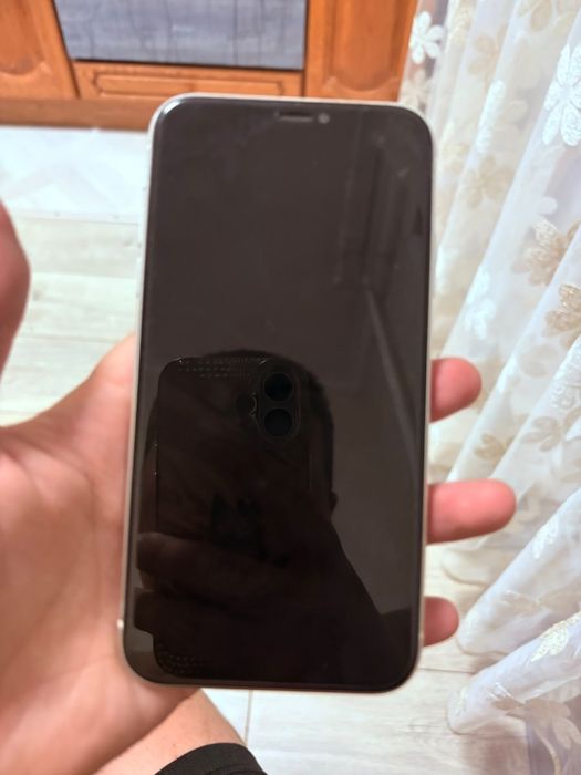 Продам или обмен айфон 11