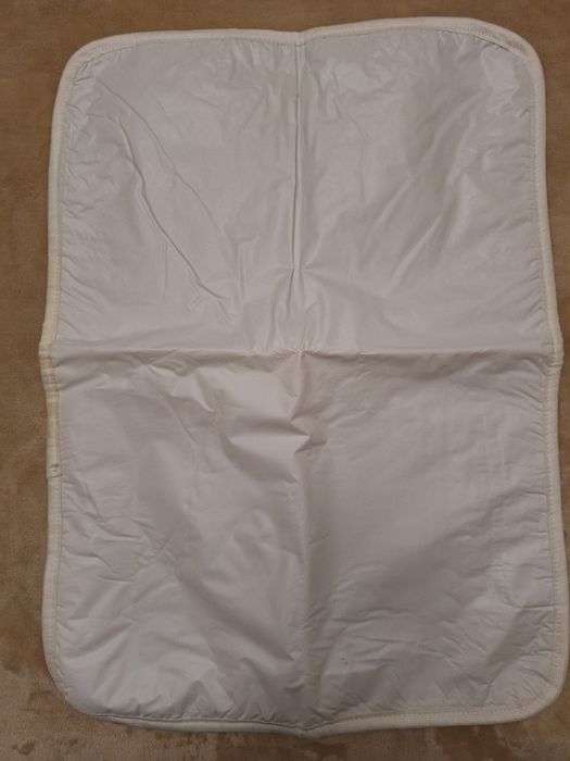 Килимче и подложка,общо за 10лв.