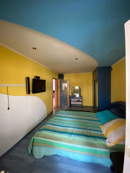 De inchiriat aprtament 3 camere