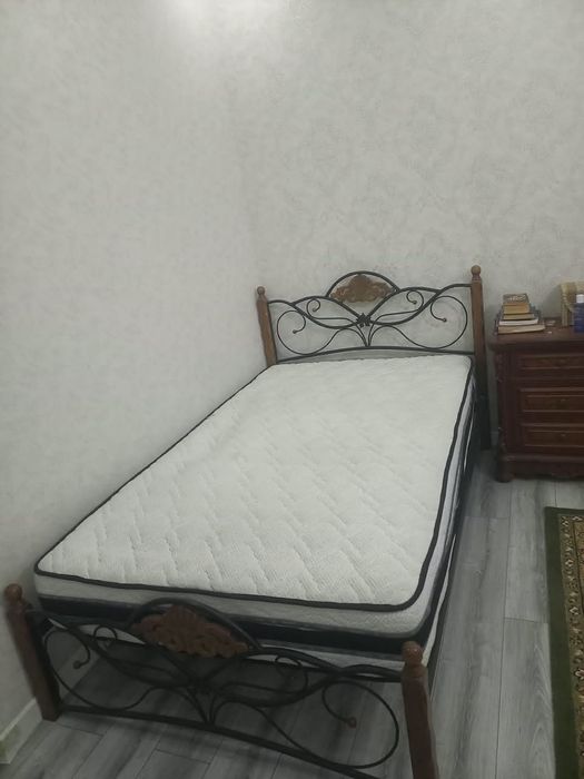 Металлически Кровать