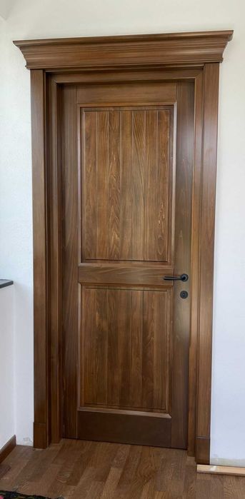 USA (USI) de interior, din lemn masiv