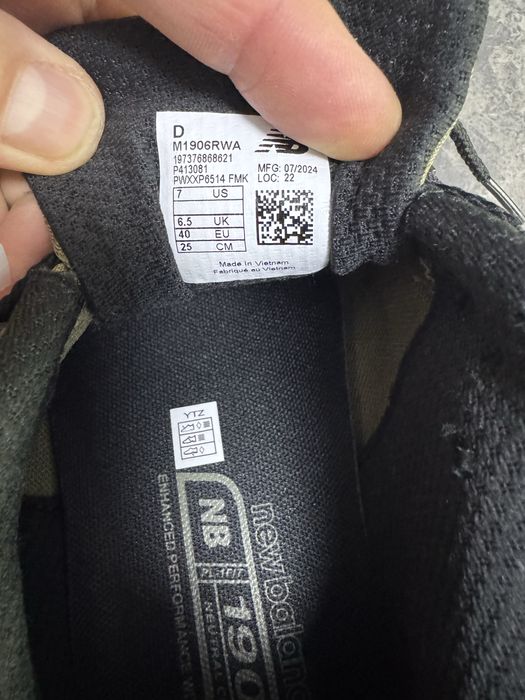 pantofi sport adidasi new balance M1906RWA noi 39-40