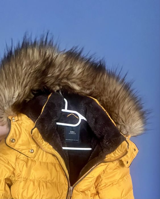 Женско яке с естетвен пух размер L  - Zara