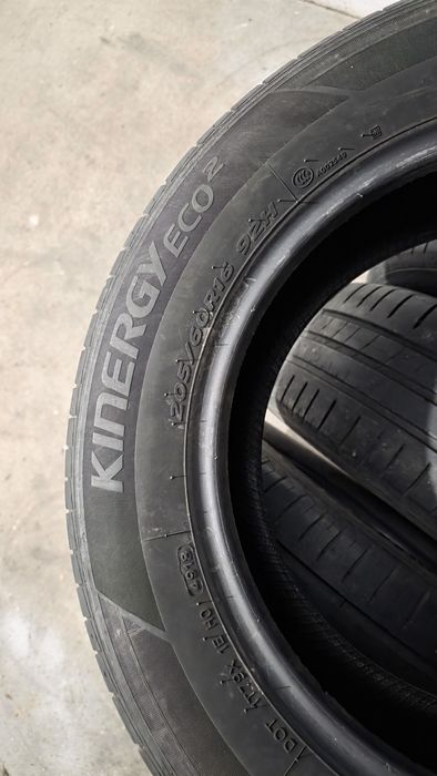 Anvelope vara 205 60  16