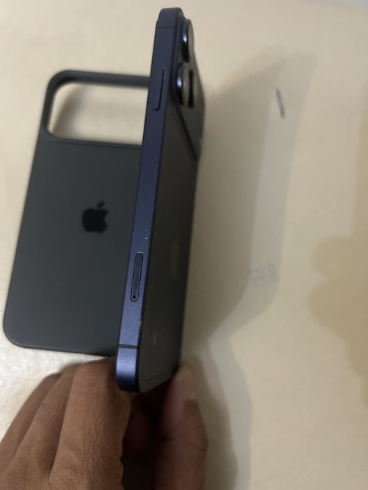 Продам IPhone xR. 128g  в корпусе 17pro
