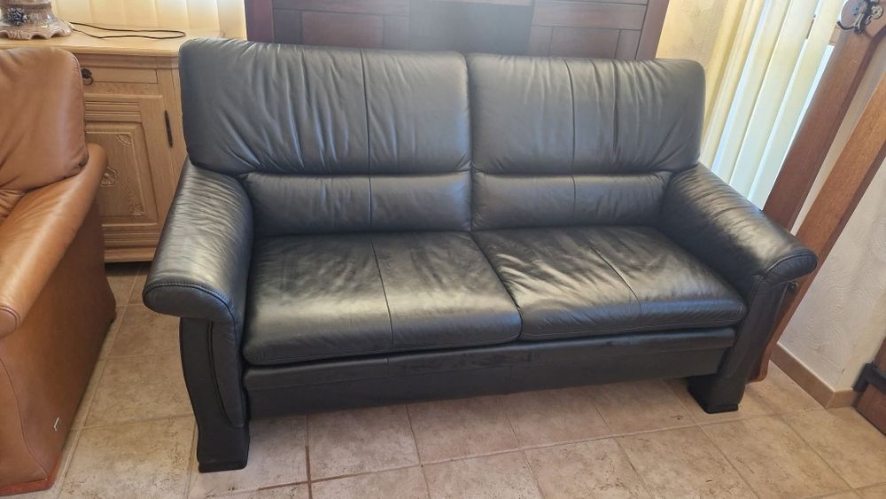 Canapea extensibilă din piele