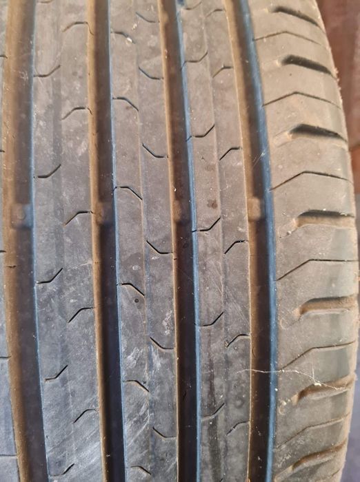 Vand cauciucuri de masina la 400roni/1200roni