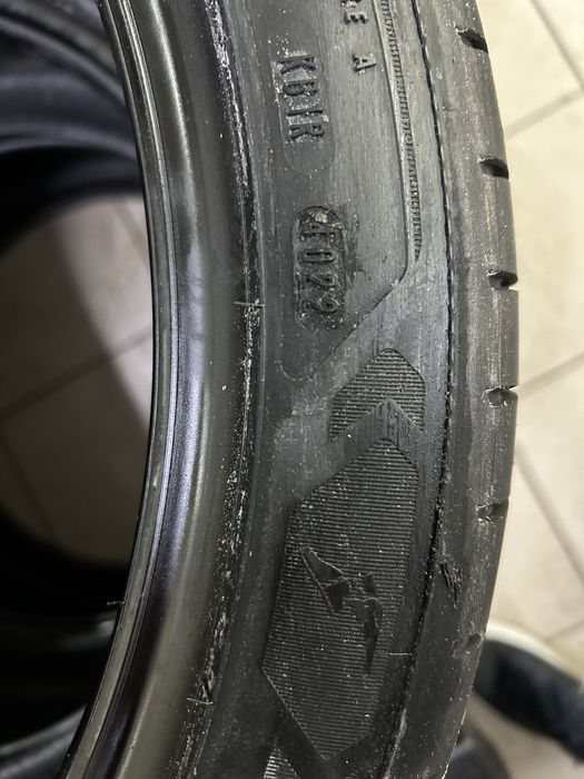 235/40R19 - нови летни Goodyear
