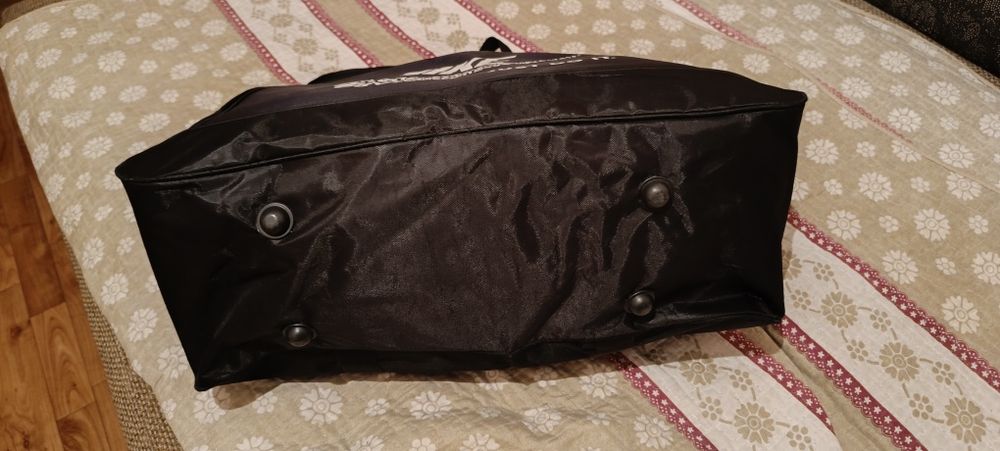 Продам шикарный дорожный сумку!