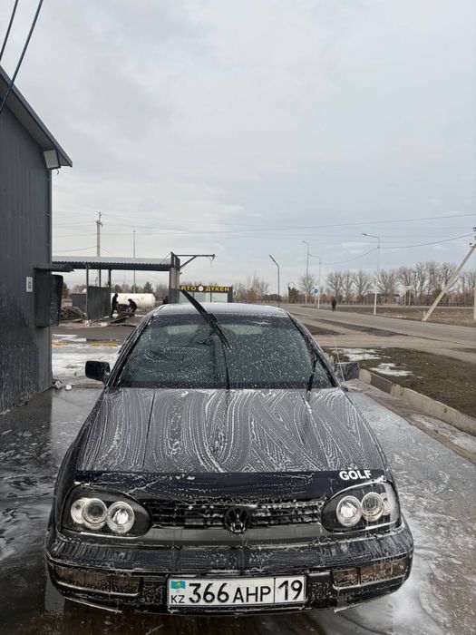 Голф 3 объем 1.8 моно