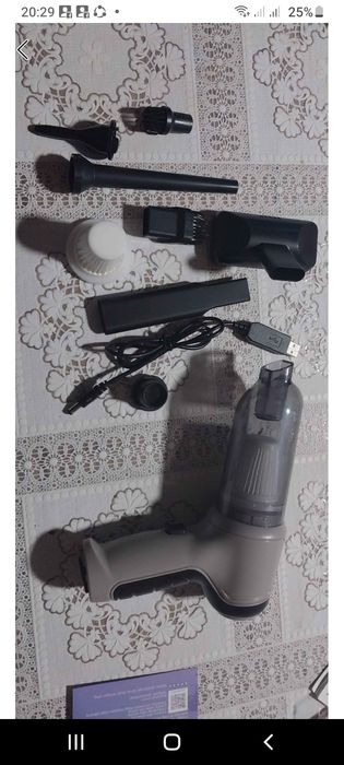 Автомобильный пылесос