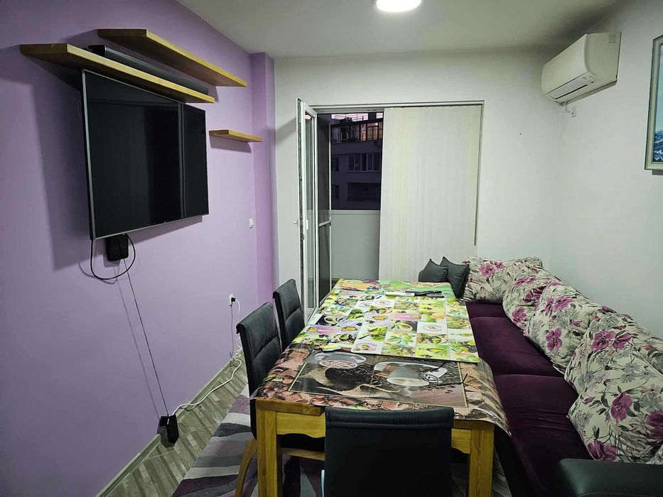 Дава се под наем Тристаен апартамент в Бургас, Меден рудник - зона Б - 68 кв.м за 350 € - Снимка #2