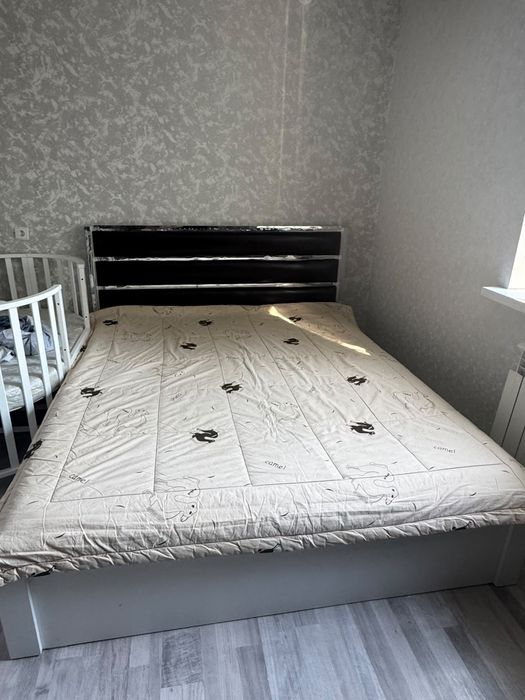 Продаетс 2 спальная кровать
