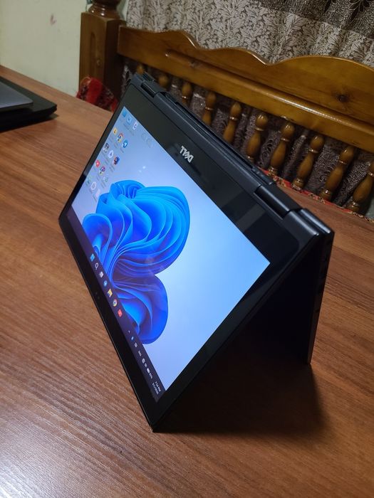 Ntebook sotiladi Dell latitude 3390 i5 8250u  8/256