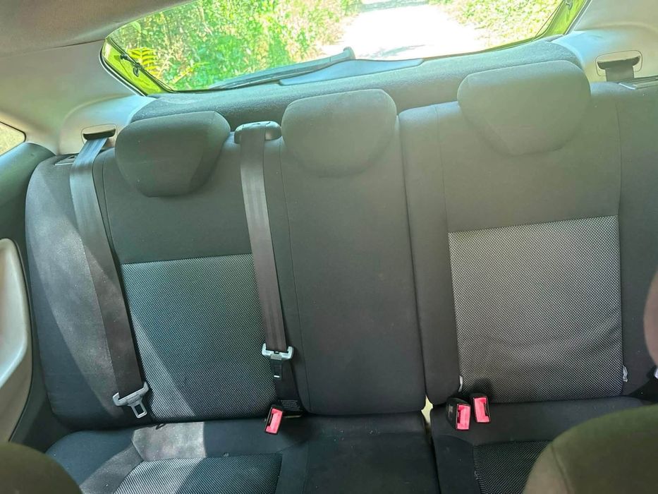 Seat ibiza 1.4 бензин