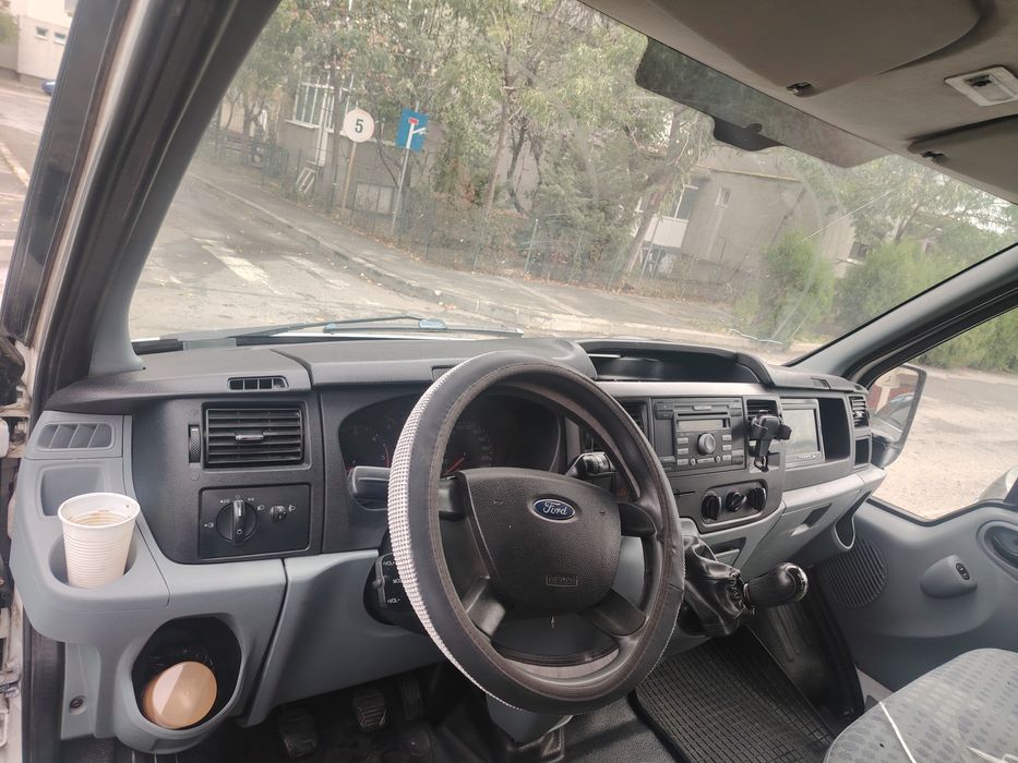 Vând Ford Transit