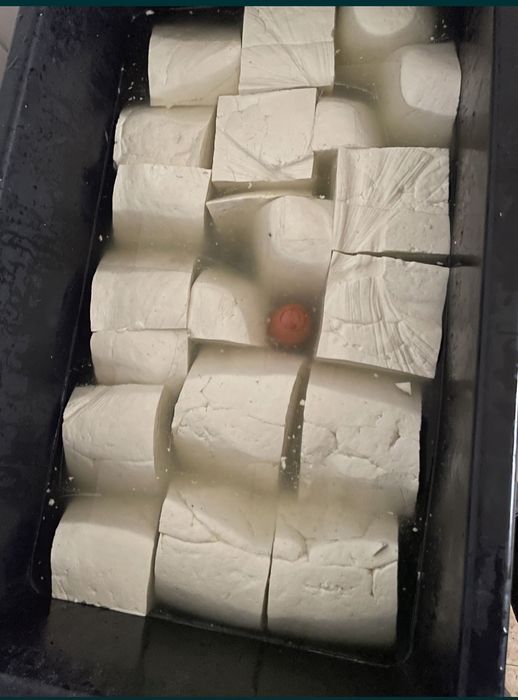 Telemea branza veche si proaspata