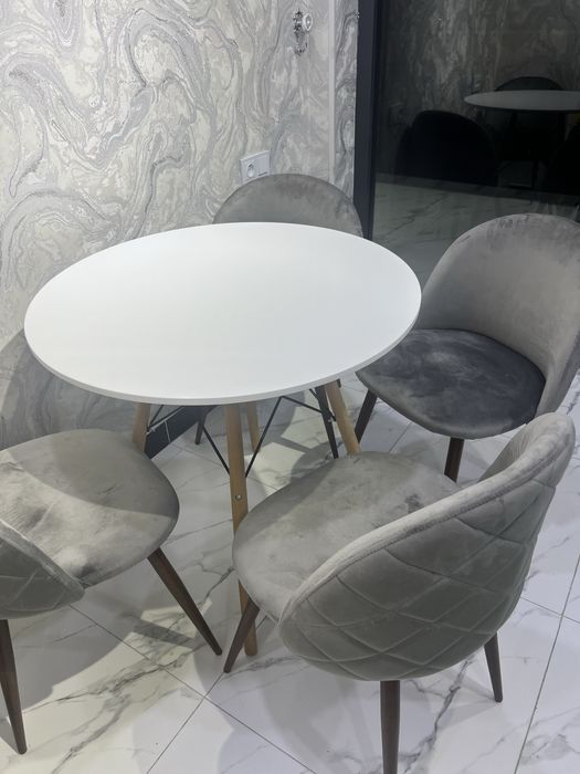 Ishlatilmagan yangi mebel sotiladi