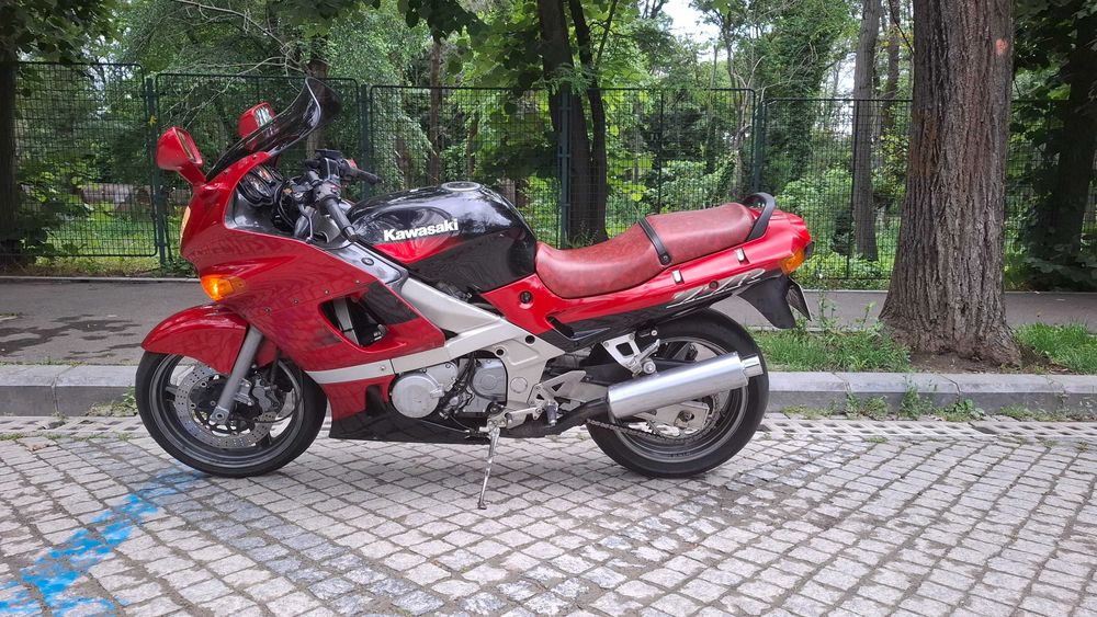 Kawasaki ZZR 400