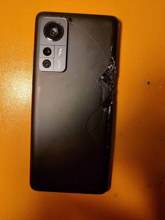 Xiaomi 12 за ремонт, части