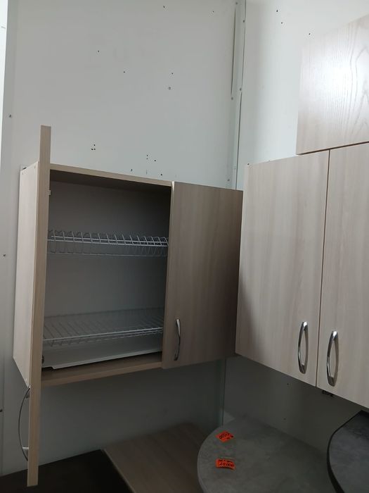 Шкафы для кухни, навесные.