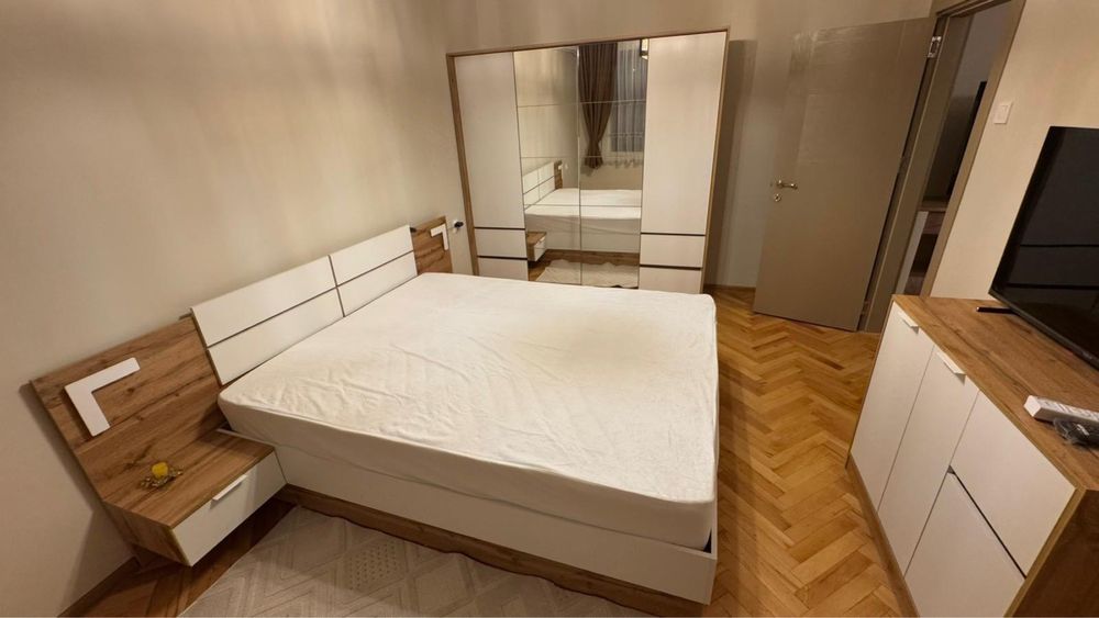 Продава се Четиристаен апартамент в Пловдив, Христо Смирненски - 80 кв.м за 1110 €/кв.м - Снимка #2