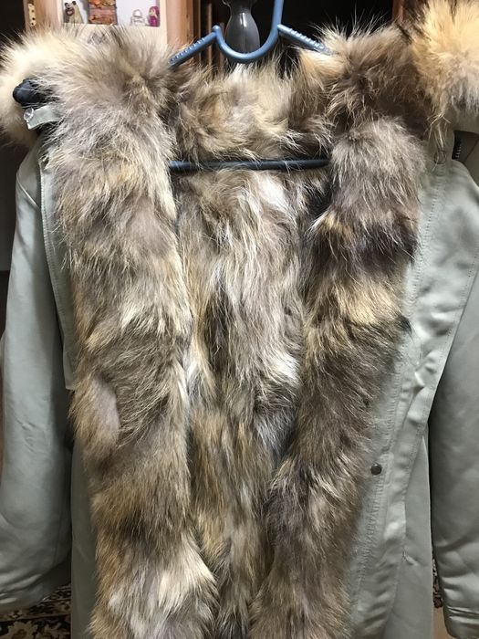 Продам женскую парку