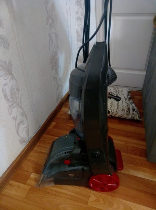 Продам пылесос моющий