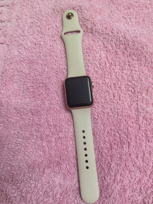 Продам Apple watch series 3